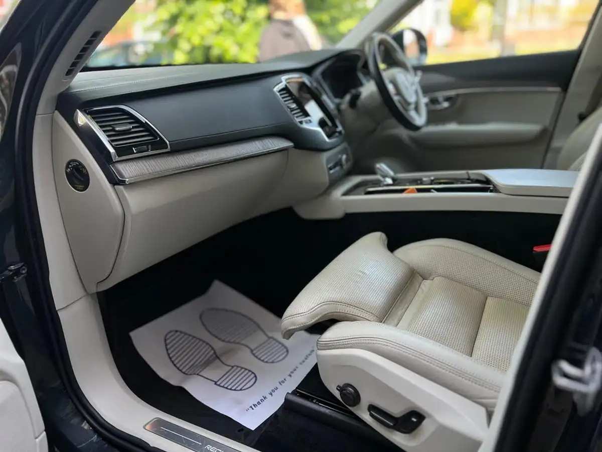 2021-volvo-xc90-20-t8-inscription-390bhp-big-12
