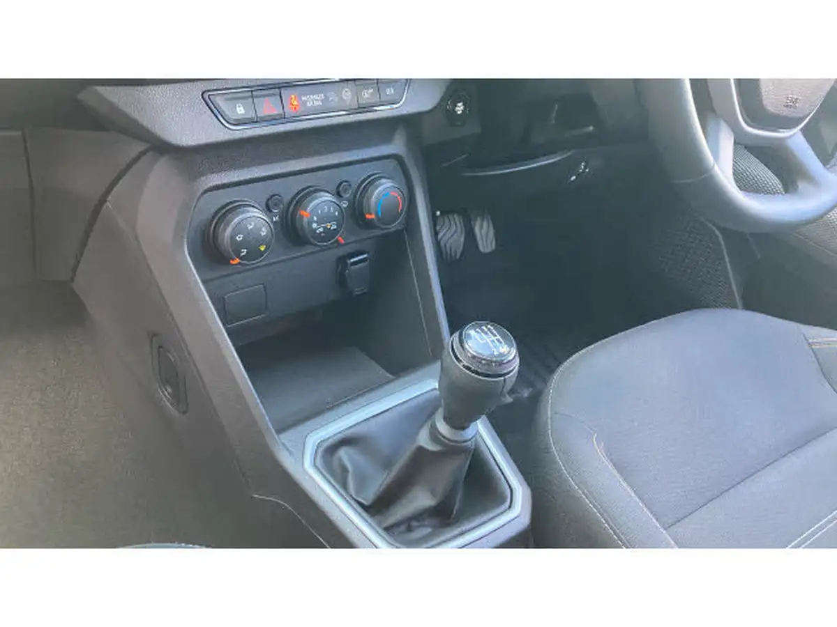 2024-dacia-sandero-stepway-10-tce-expression-90bhp-big-12