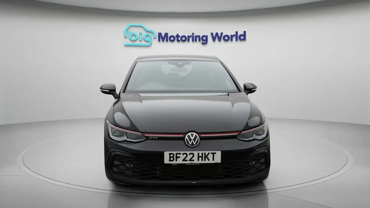 2022-volkswagen-golf-20-tsi-gti-dsg-big-2
