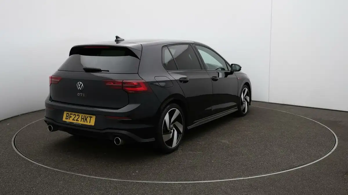 2022-volkswagen-golf-20-tsi-gti-dsg-big-46