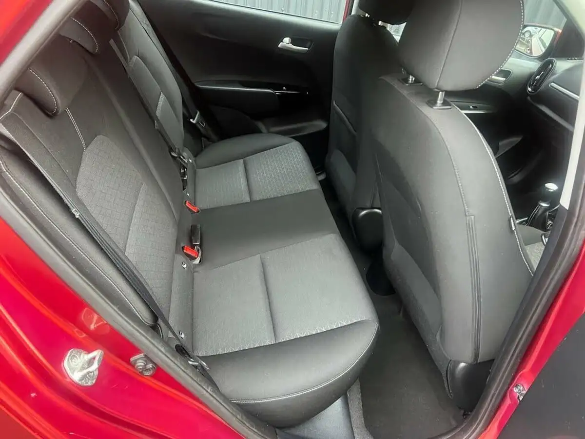 2017-kia-picanto-10-2-big-5