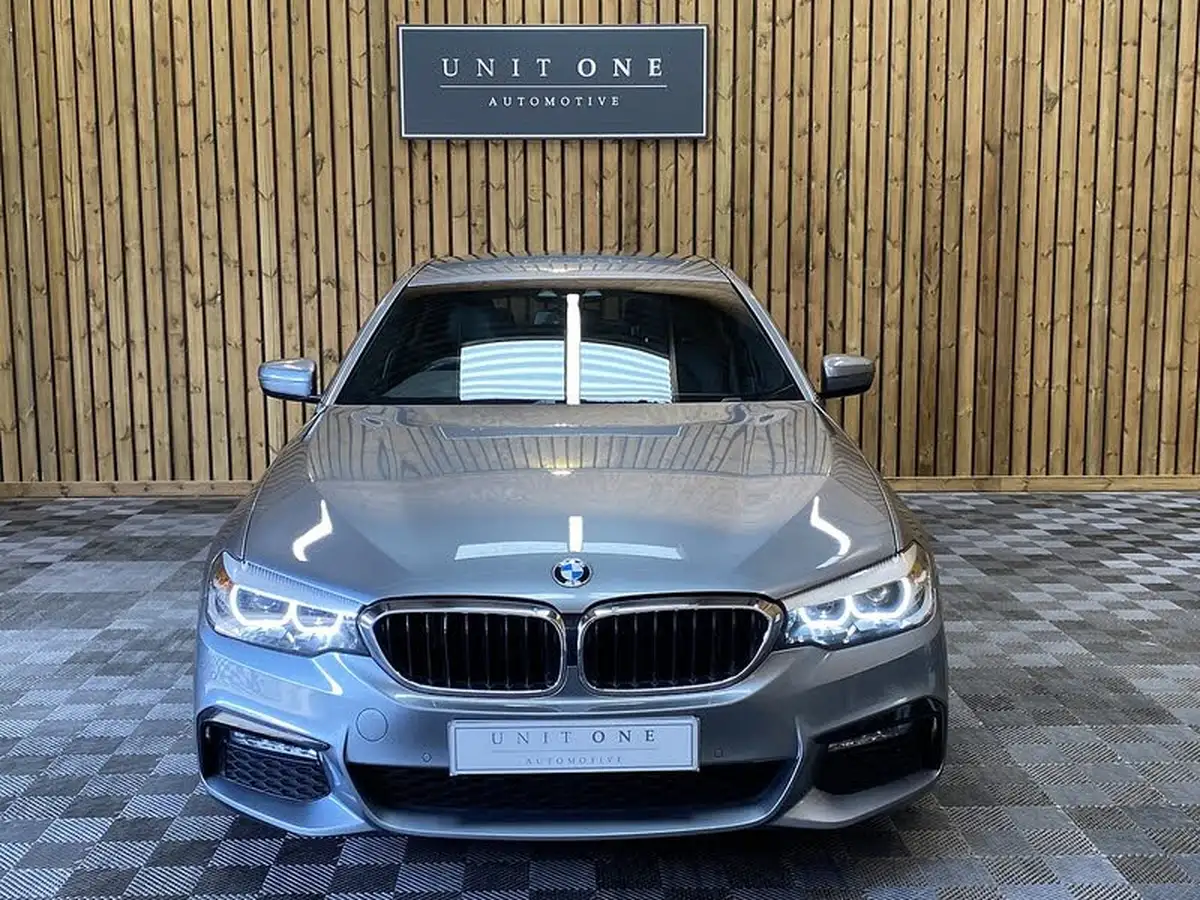 2017-bmw-5-series-20td-520d-m-sport-xdrive-saloon-4d-big-7
