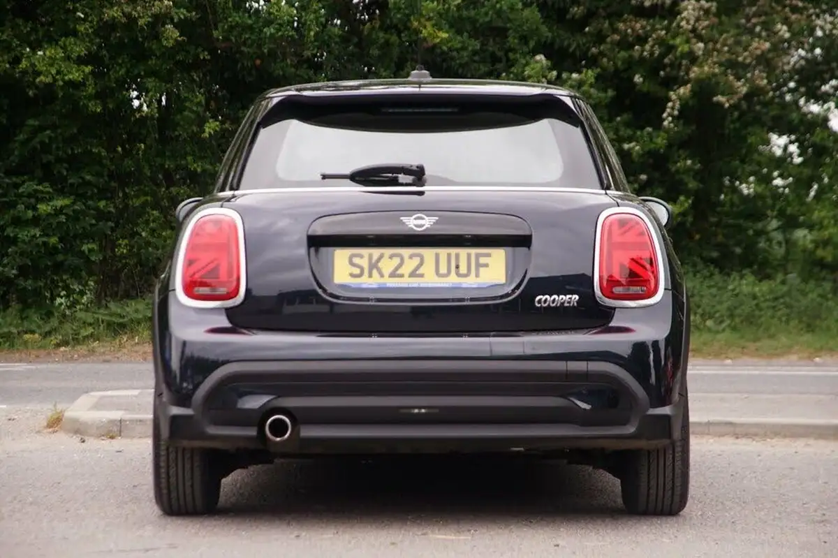 2022-mini-cooper-15-cooper-classic-hatchback-5d-auto-big-5