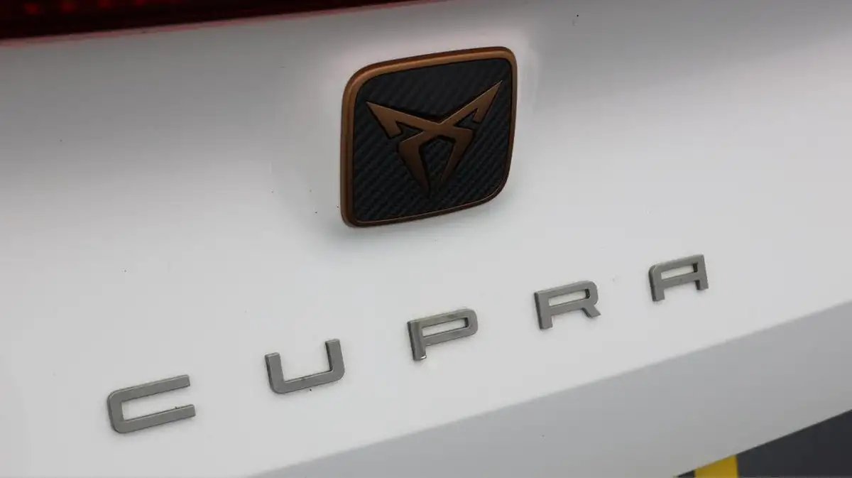 2022-cupra-formentor-20-tsi-vz2-310ps-4drive-big-20