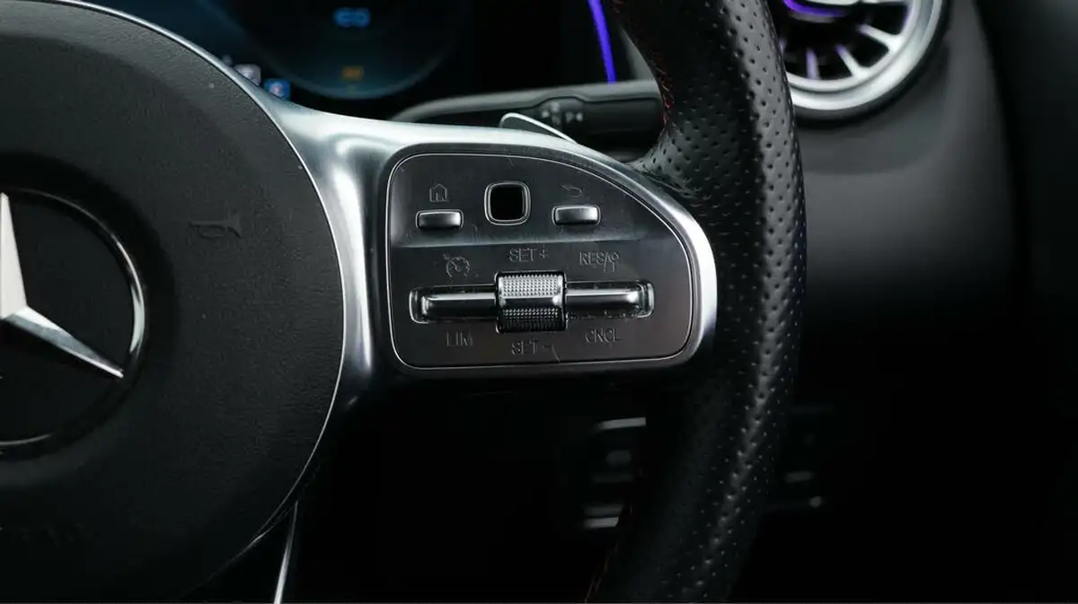 2022-mercedes-benz-eqb-e-eqb-350-amg-line-big-28