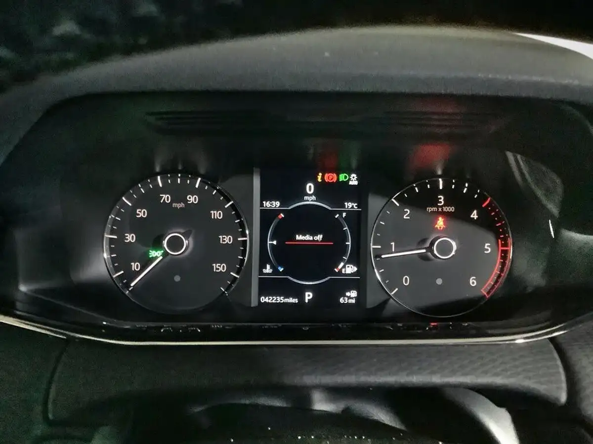 2019-land-rover-range-rover-evoque-20-d180-r-dynamic-big-16