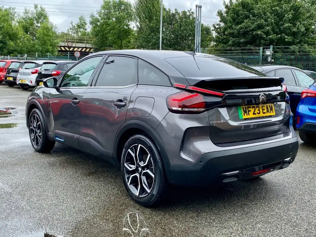 2022-citroen-c4-e-shine-plus-big-9