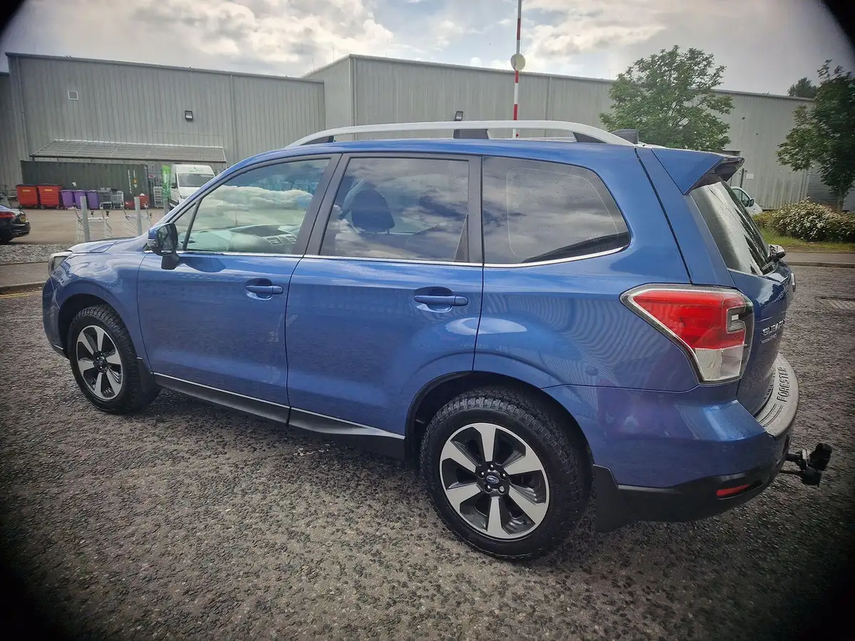 2019-subaru-forester-20-xe-premium-big-3