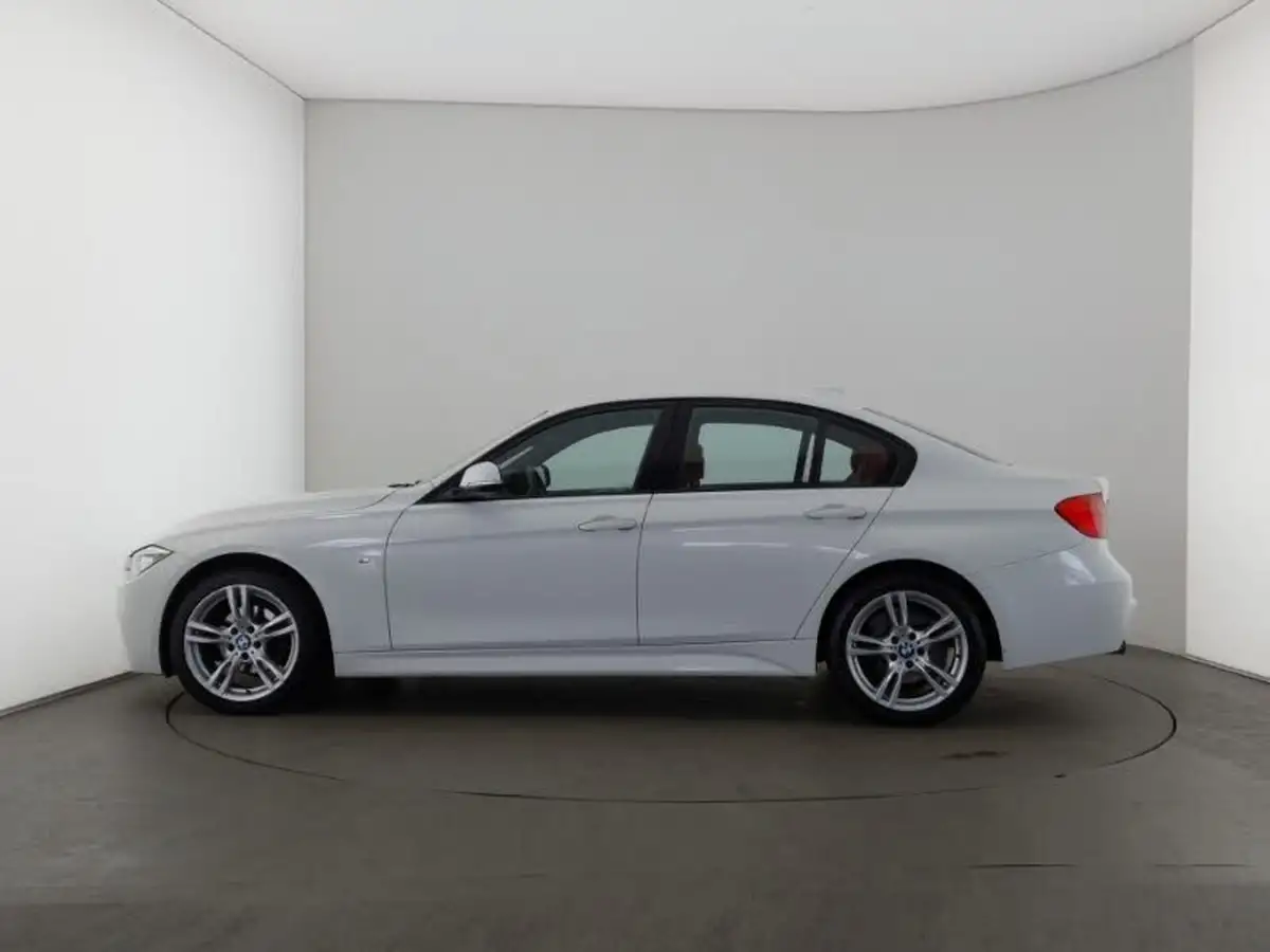2013-bmw-3-series-20-320i-xdrive-m-sport-saloon-4d-auto-big-3