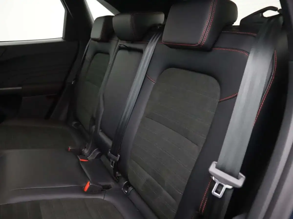 2023-ford-kuga-15t-st-line-edition-big-16