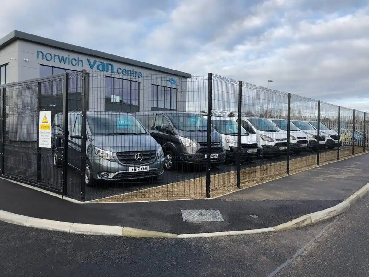 2023-peugeot-partner-15-bluehdi-1000-professional-premium-100pseu6d-big-7