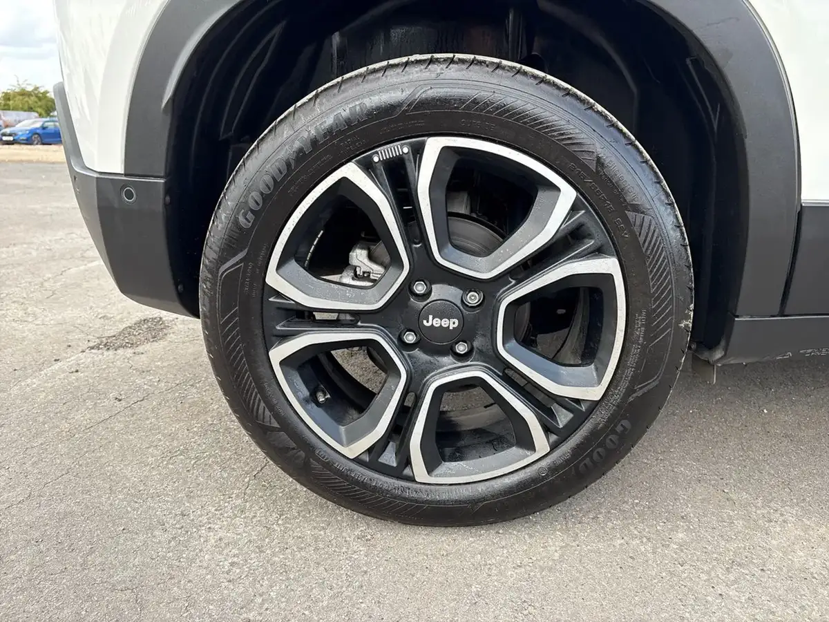 2024-jeep-avenger-e-summit-big-7