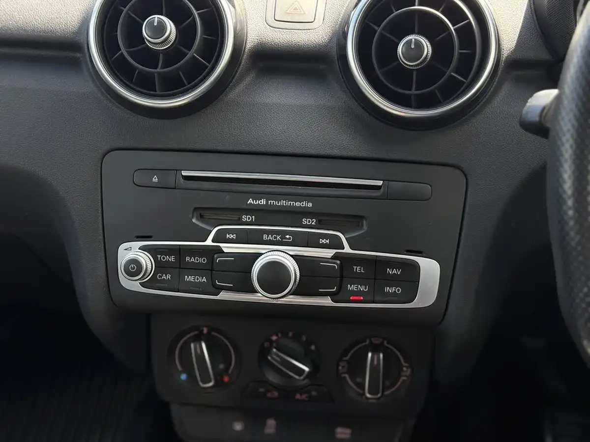 2015-audi-a1-16tdi-s-line-hatchback-3d-big-36