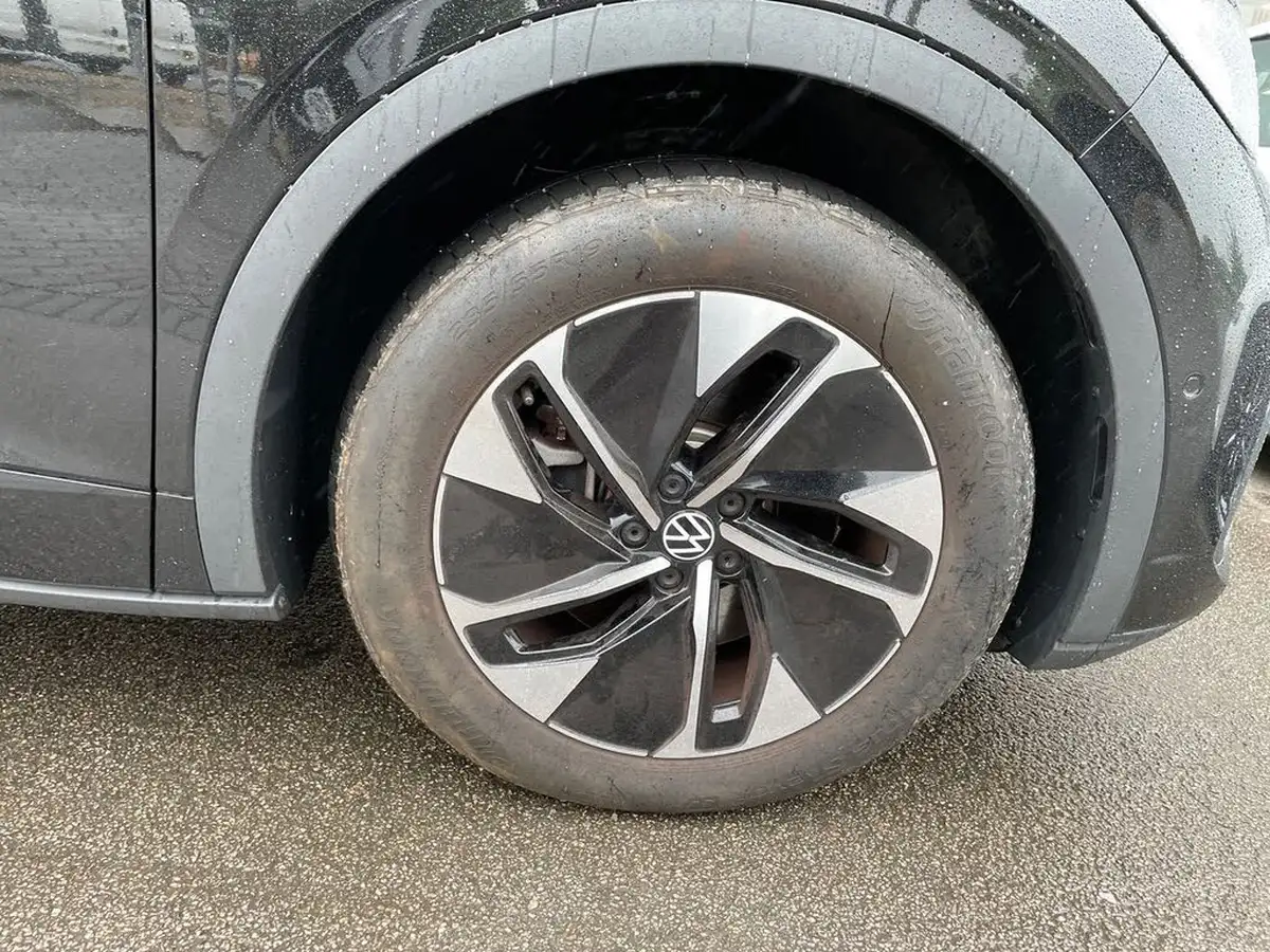 2023-volkswagen-id5-e-tech-204ps-performance-big-8