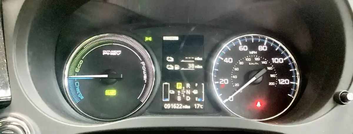 2014-mitsubishi-outlander-20-gx4h-big-7