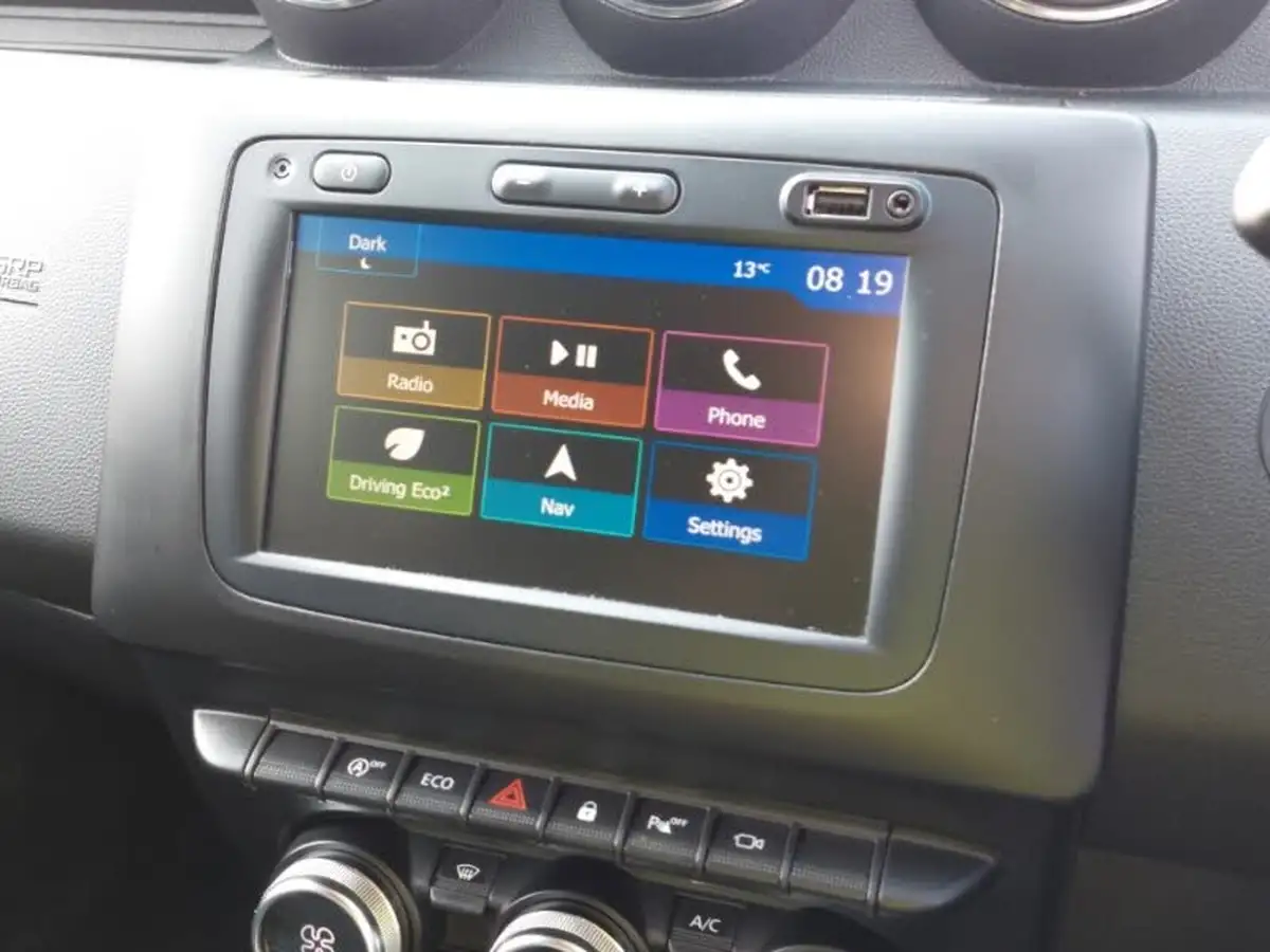 2021-dacia-duster-13-tce-prestige-150bhp-1333cc-big-9