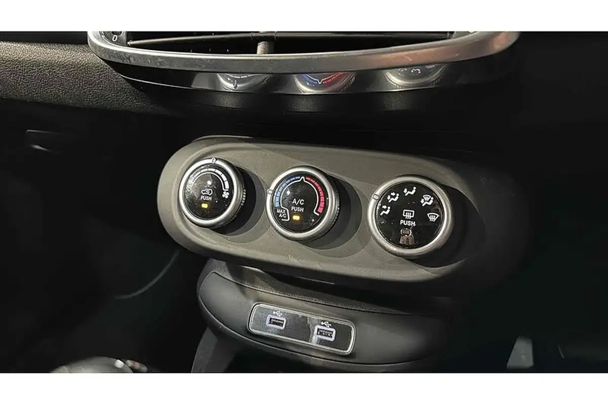 2021-fiat-500x-10-firefly-turbo-connect-big-38