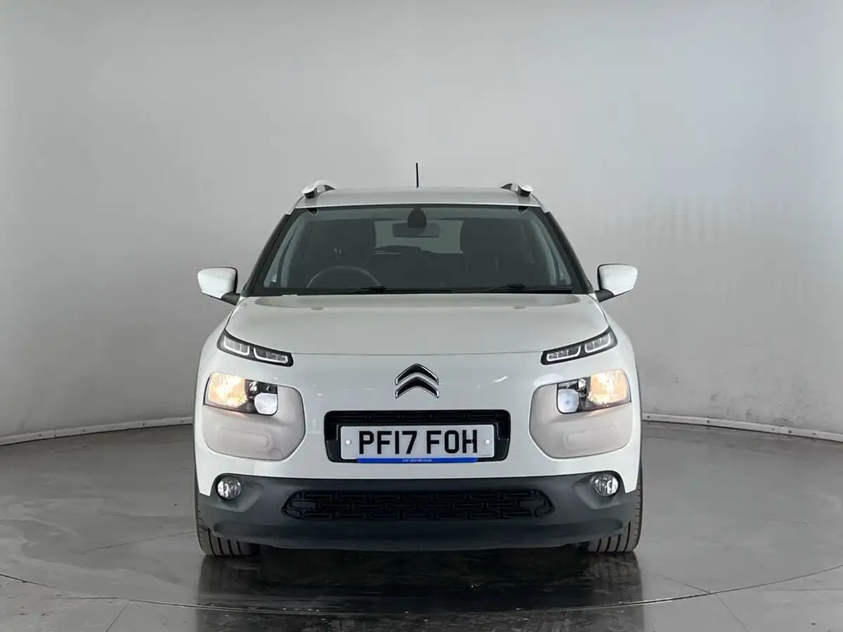 2017-citroen-c4-cactus-16bluehdi-w-big-4