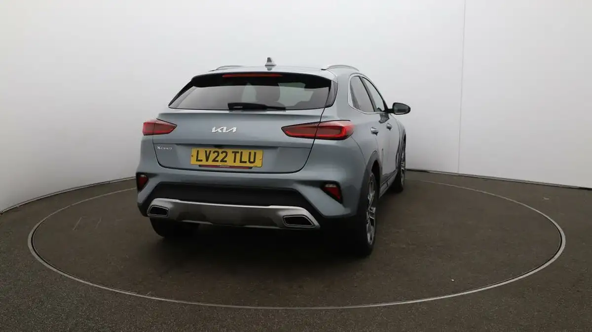 2022-kia-xceed-15-t-gdi-3-big-47