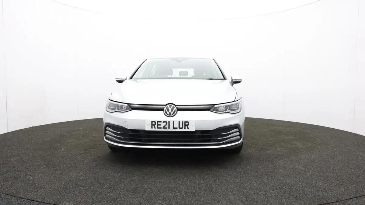 2021-volkswagen-golf-15-tsi-style-130ps-hatchback-big-55