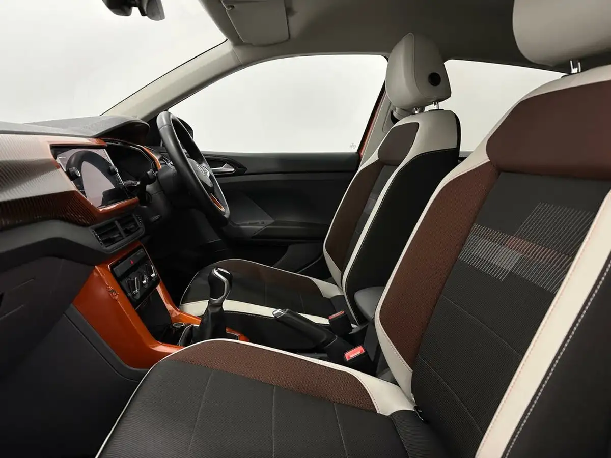 2021-volkswagen-t-cross-10-tsi-se-95ps-big-28