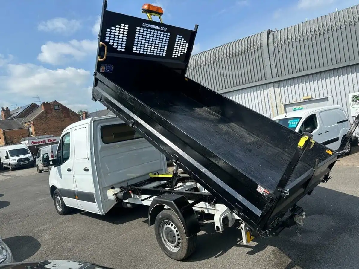 2021-mercedes-benz-sprinter-20cdi-315-l3h1-progressive-150pseu6dt-crewcab-big-3