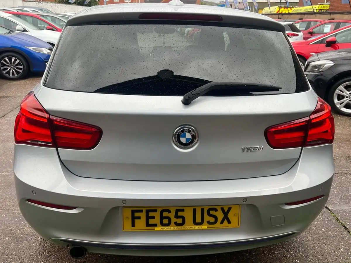 2016-bmw-1-series-15-118i-sport-5d-big-11