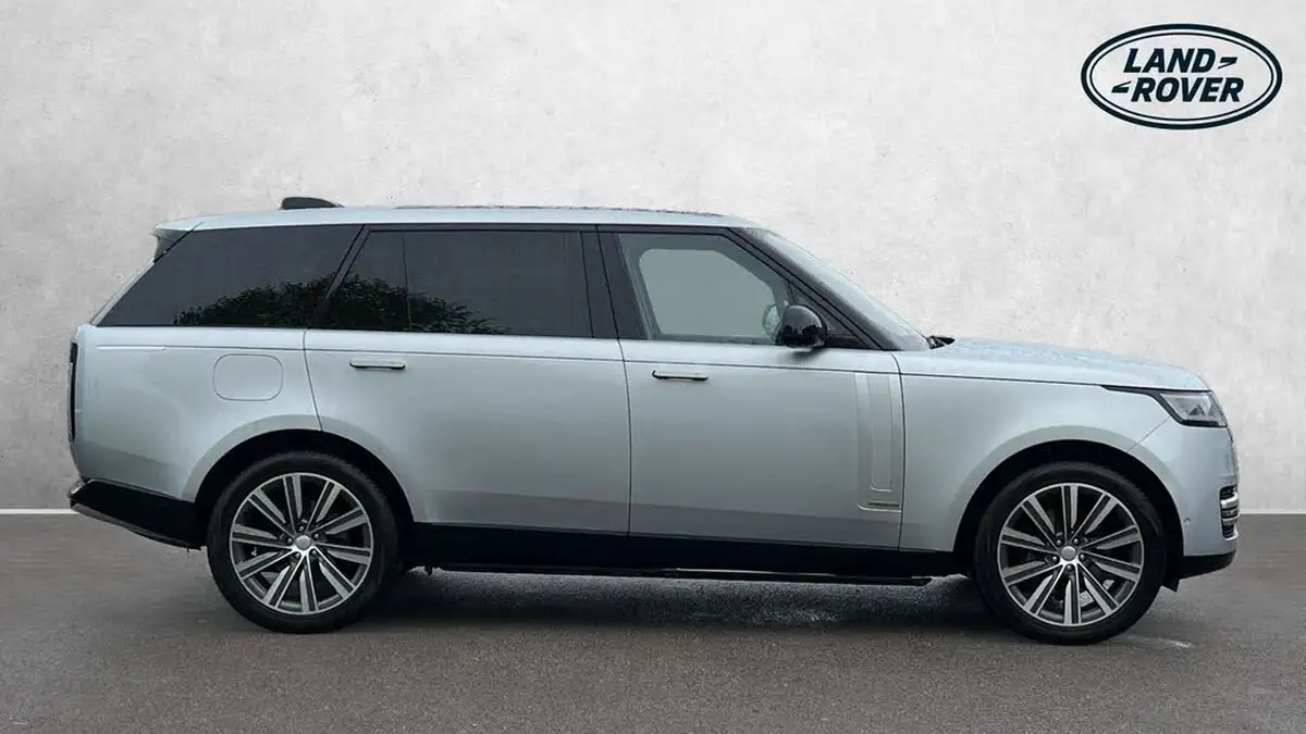 2022-land-rover-range-rover-30-p400-autobiography-lwb-big-4