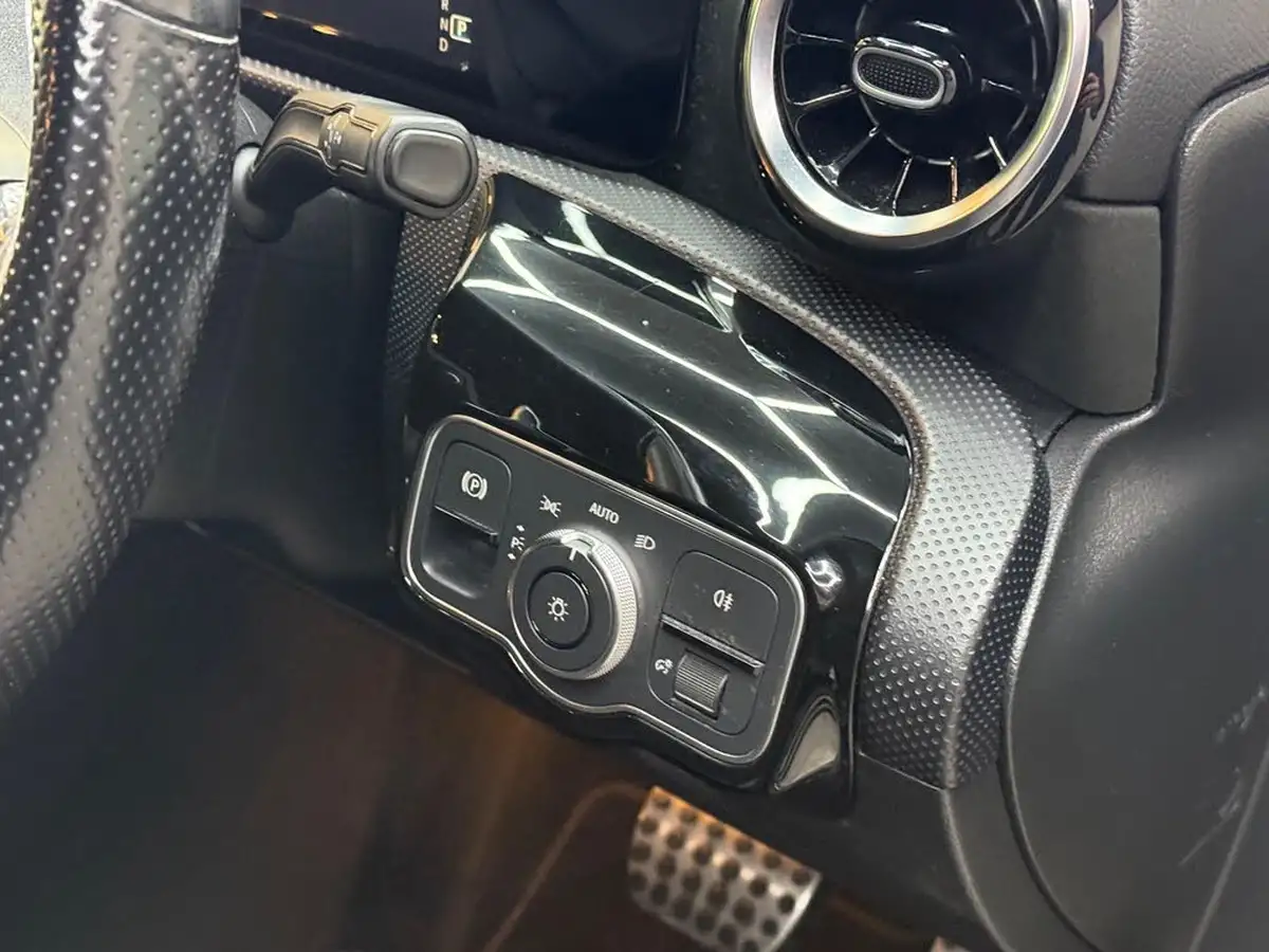 2018-mercedes-benz-a-class-15d-a180d-amg-line-116ps-ss-hatchback-5d-7g-dct-big-16