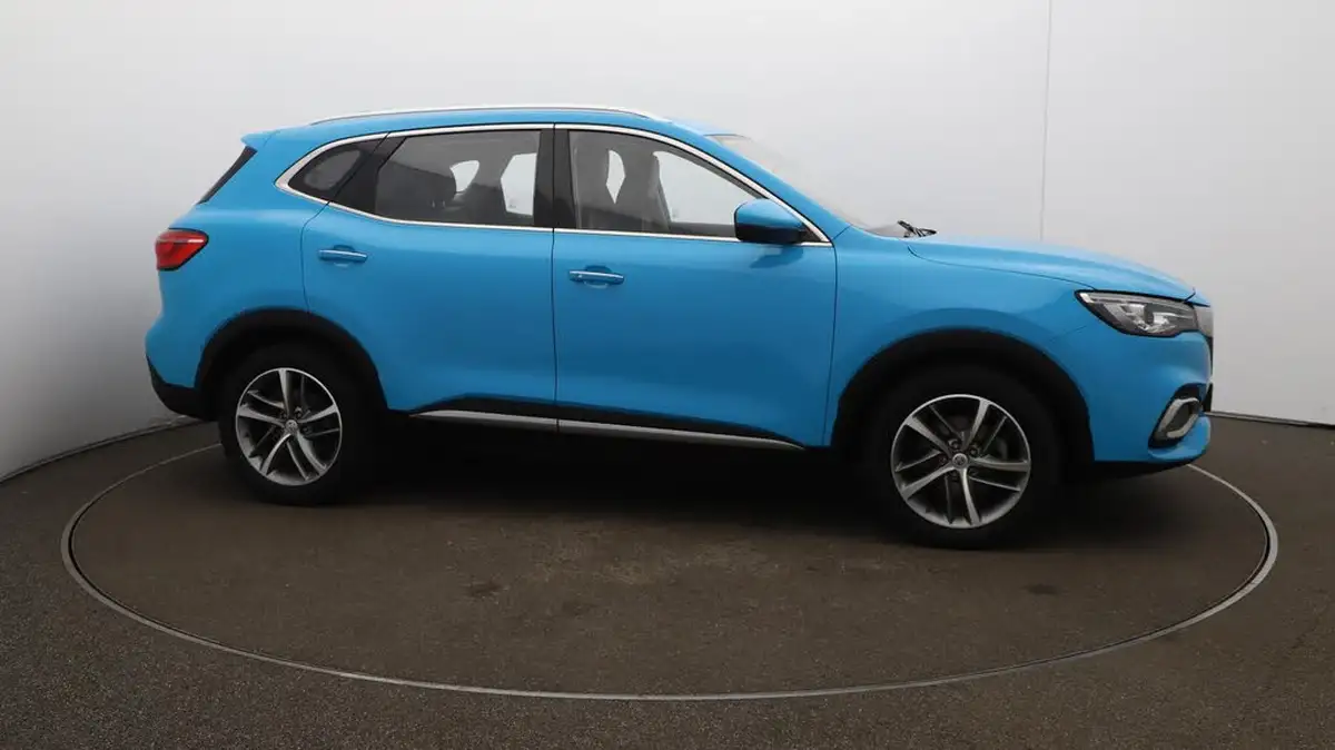 2022-mg-hs-15t-gdi-exclusive-162ps-dct-big-40