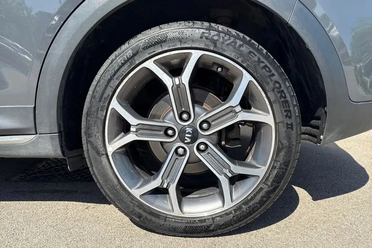 2021-kia-ceed-15-t-gdi-3-hatchback-dct-big-12