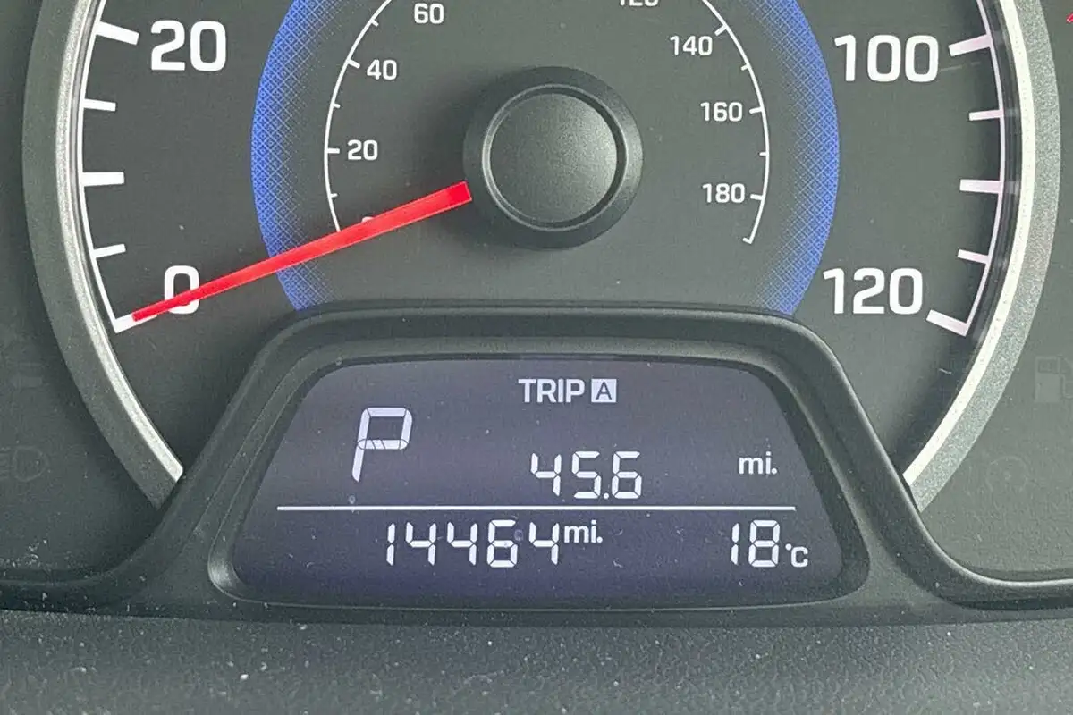 2018-hyundai-i10-12-premium-se-auto-big-40