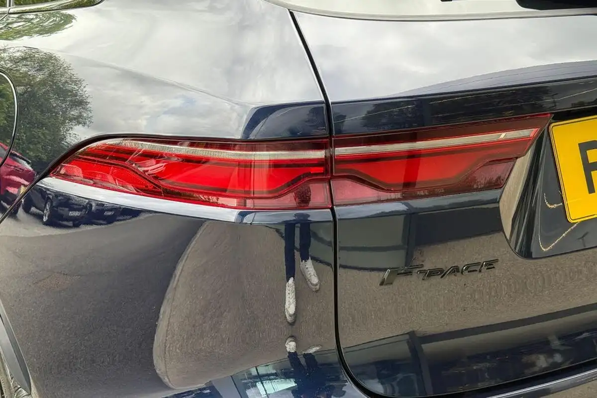 2022-jaguar-f-pace-20-p400e-r-dynamic-se-big-58