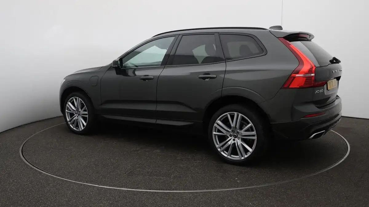 2020-volvo-xc60-20-t8-r-design-pro-big-35