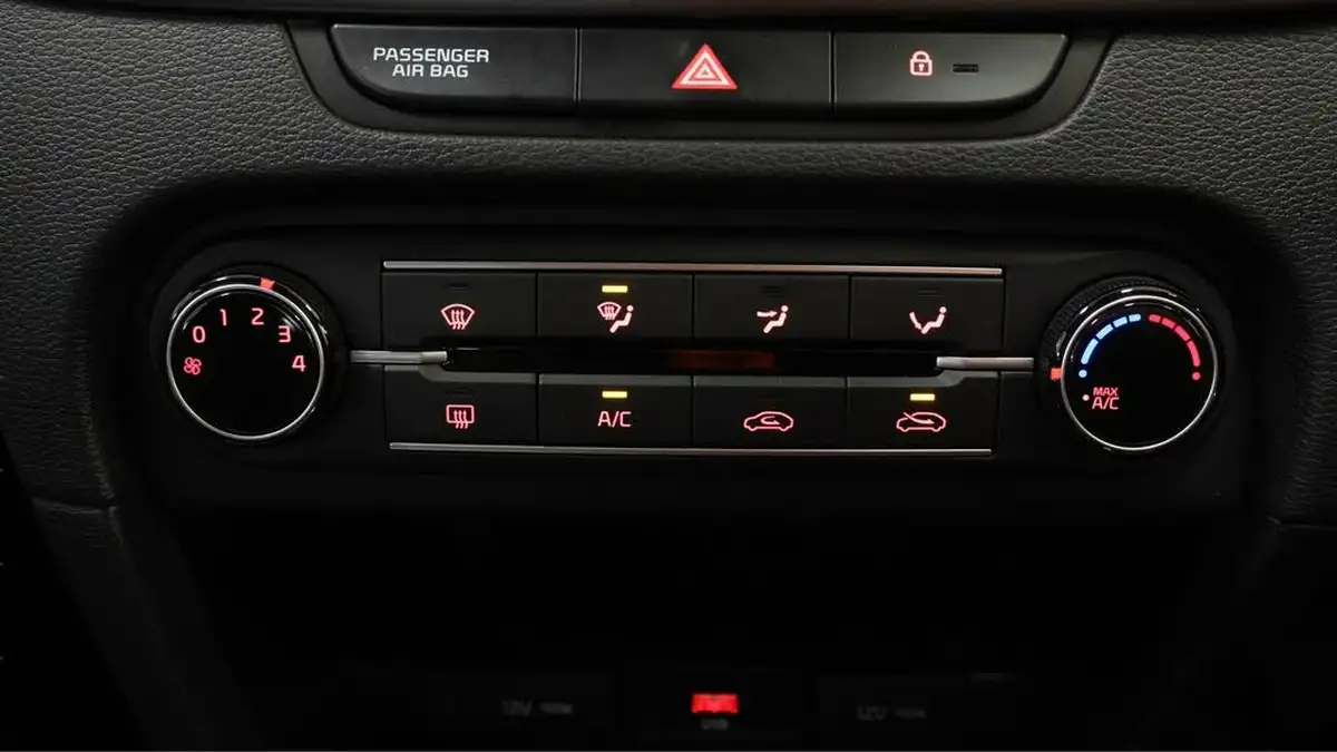 2021-kia-xceed-10-t-gdi-2-big-12