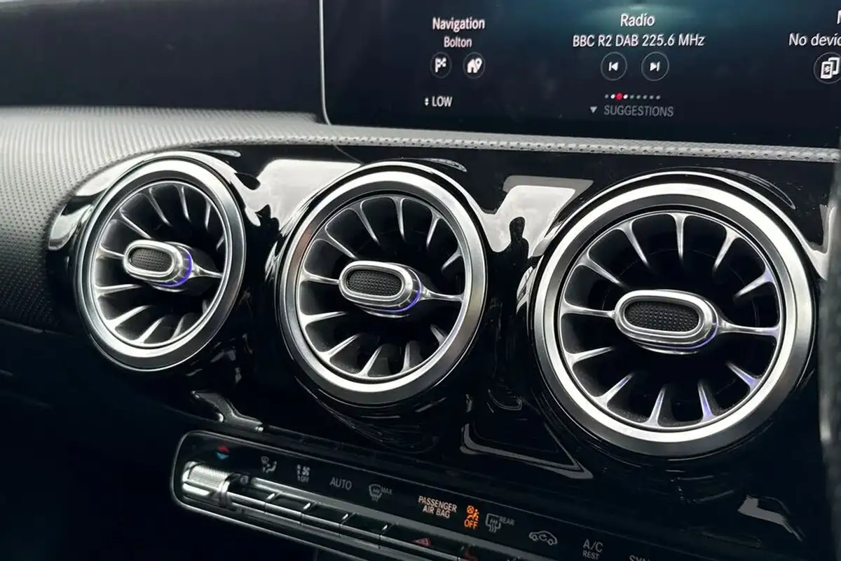 2019-mercedes-benz-a-class-15d-a180d-amg-line-premium-hatchback-5d-7g-dct-big-45