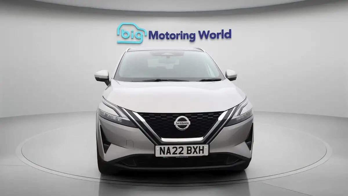 2022-nissan-qashqai-13-dig-t-tekna-158ps-big-2
