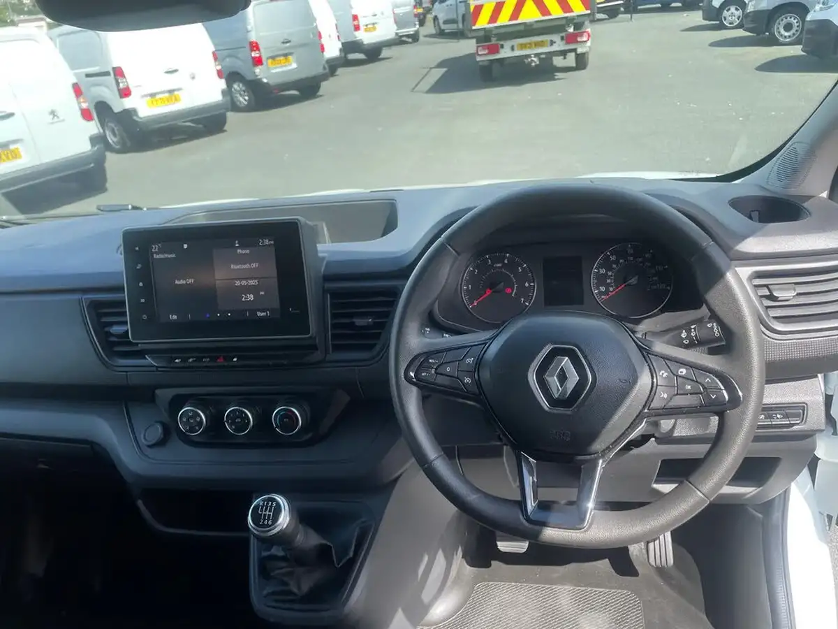 2022-renault-trafic-20dci-sl28-130-business-big-12