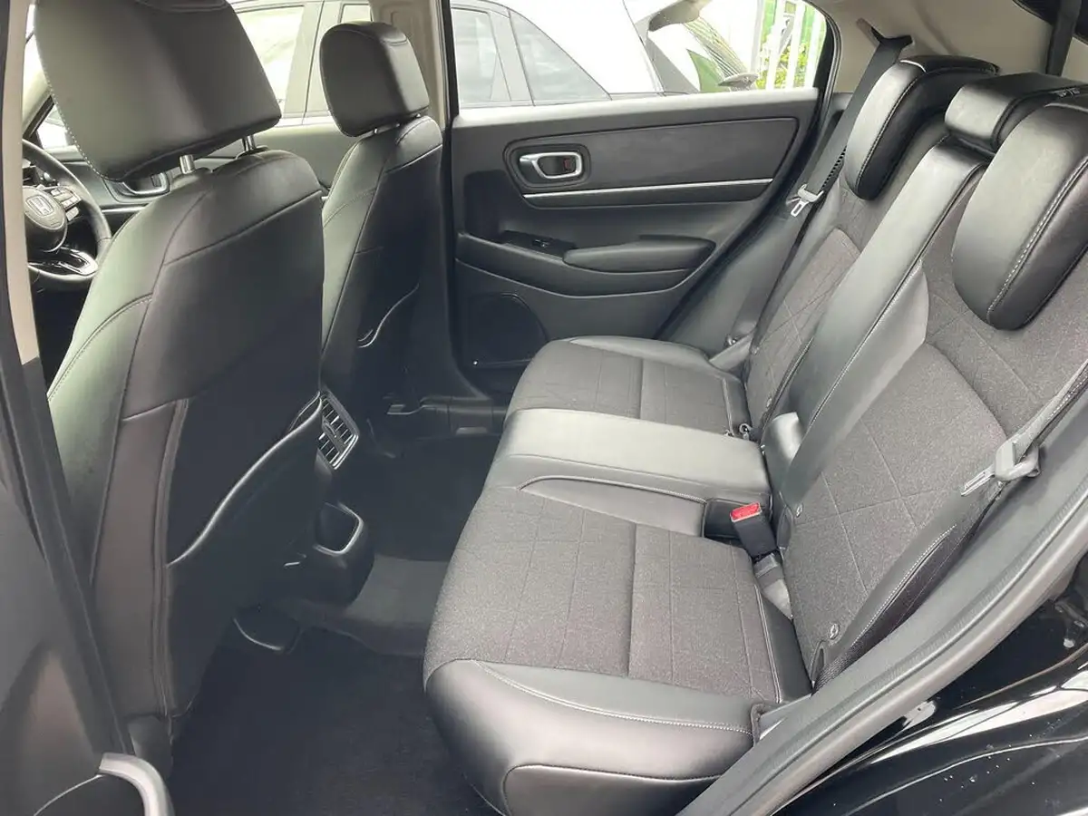 2024-honda-hr-v-15-i-mmd-advance-big-50