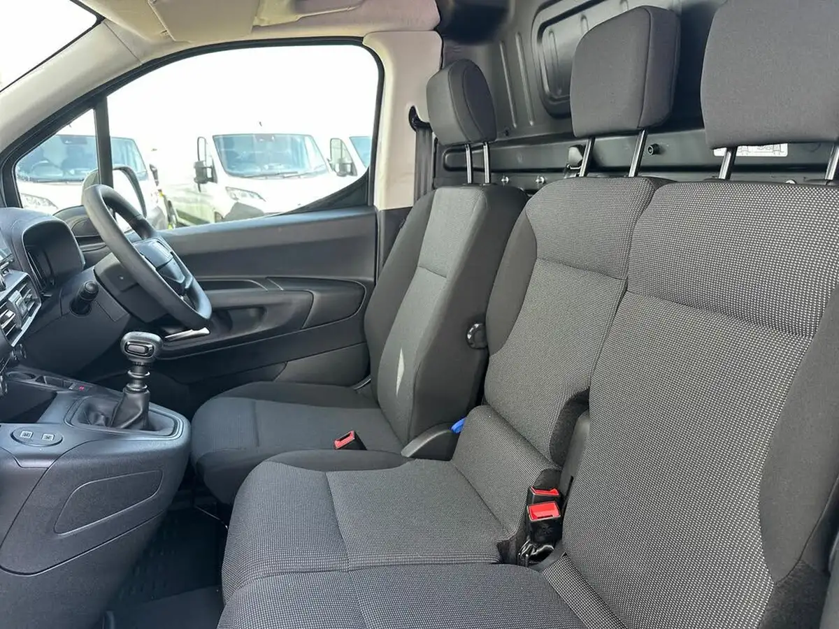 2024-fiat-doblo-15bluehdi-standard-l1h1-swb-100bhpeu6d-l1h1-1000kg-big-9