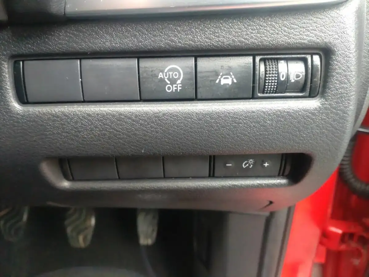 2021-nissan-qashqai-13-dig-t-visia-big-12