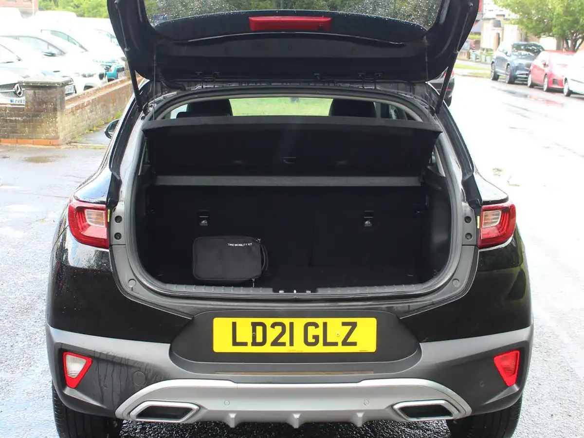 2021-kia-stonic-10-t-gdi-gt-line-big-4
