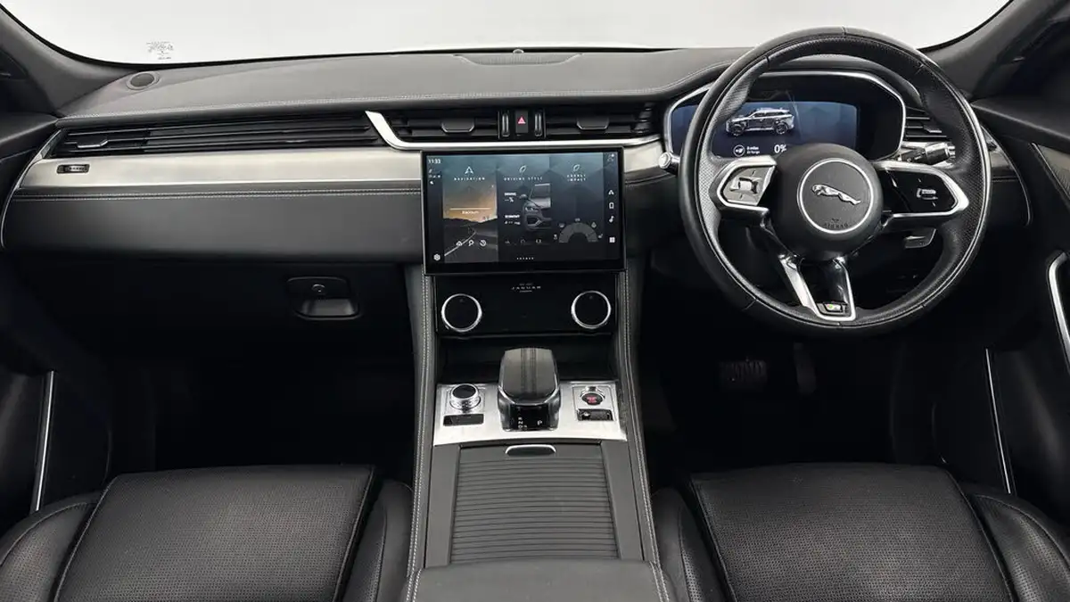2021-jaguar-f-pace-20-p400e-s-big-10