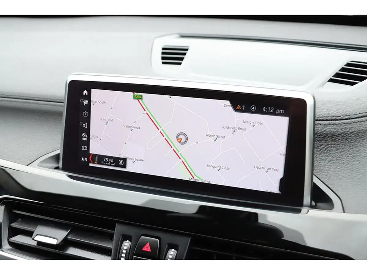 2021-bmw-x1-20-xdrive20i-sport-big-4