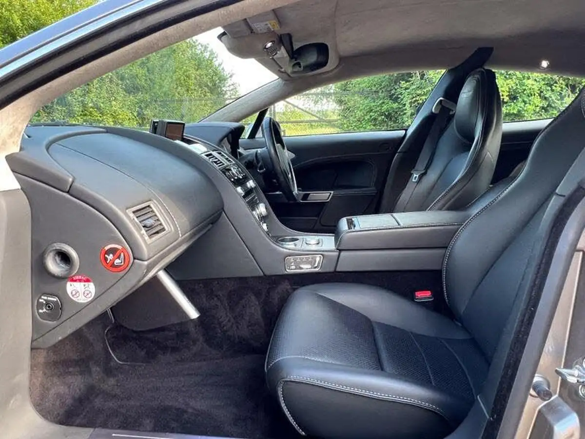 2011-aston-martin-rapide-s-v12-60-big-2
