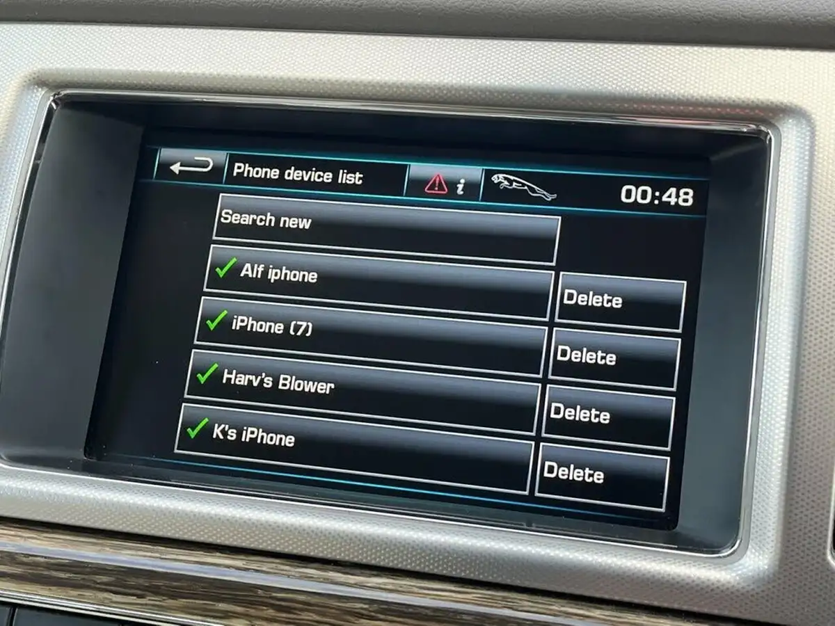 2013-jaguar-xf-22td-premium-luxury-200ps-ss-sportbrake-5d-auto-big-42
