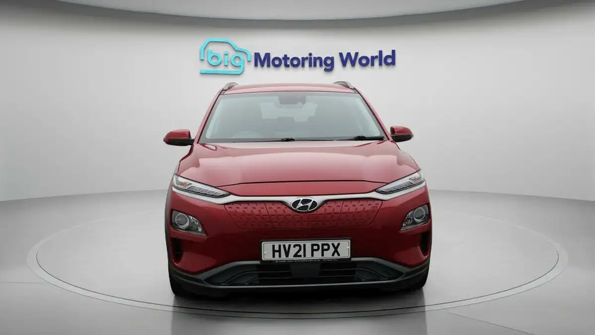 2021-hyundai-kona-e-premium-204ps-big-2