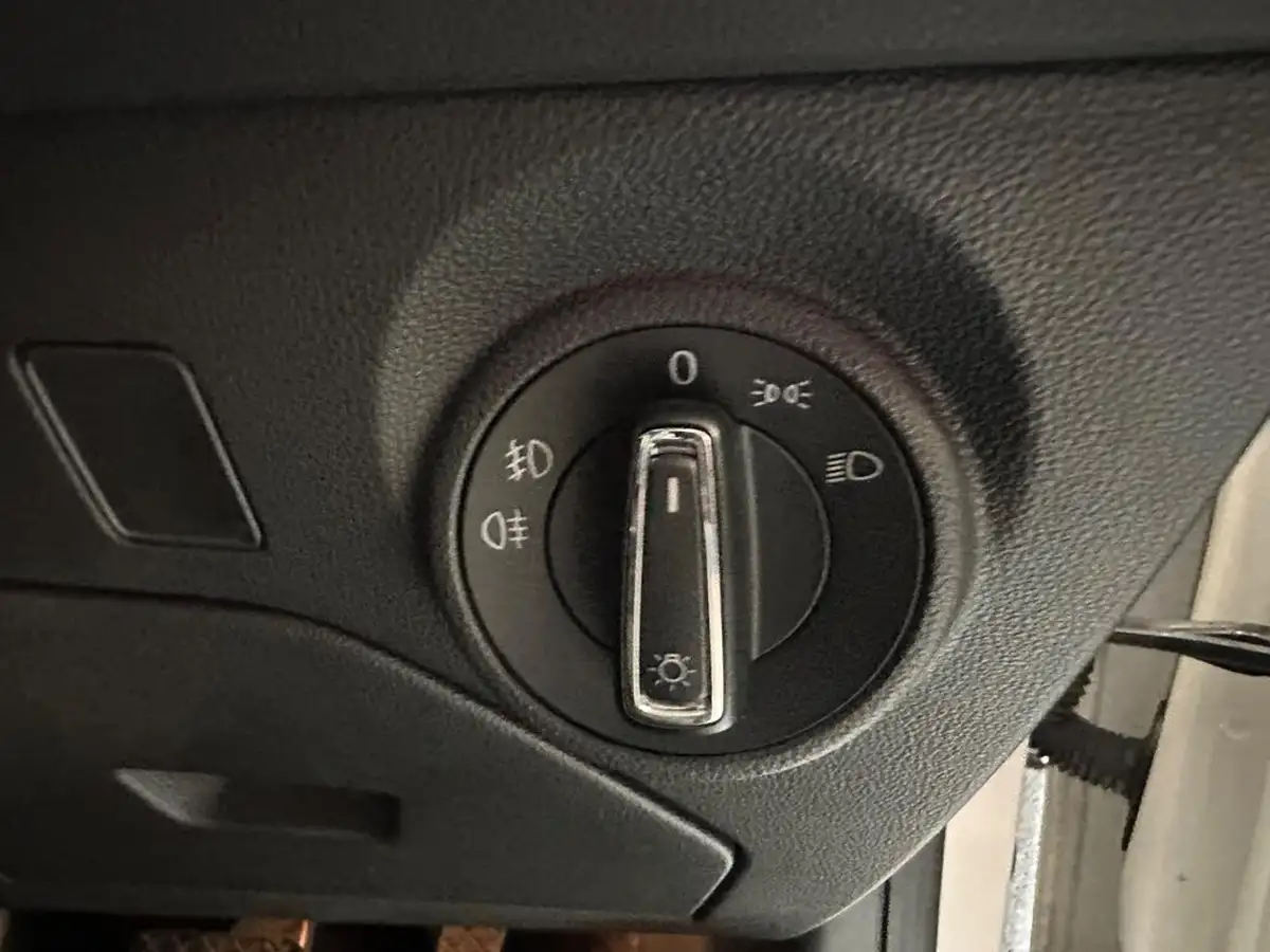 2015-seat-leon-20td-fr-tech-pack-184ps-sportcoupe-3d-dsg-big-13