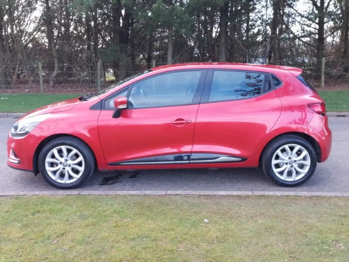 2017-renault-clio-15dci-dynamique-nav-big-3