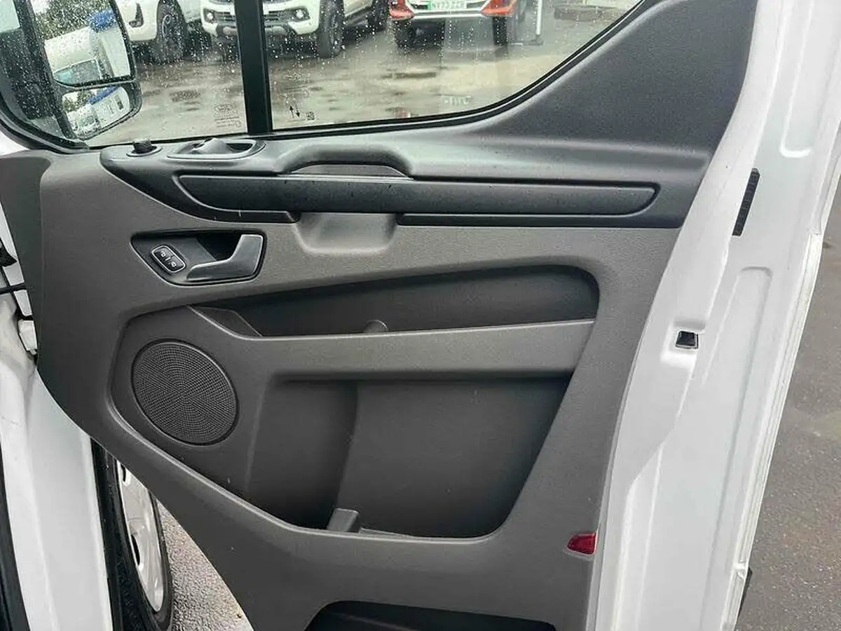 2022-ford-transit-custom-20tdci-300-l1h1-trend-105pseu6dt-panel-van-big-16